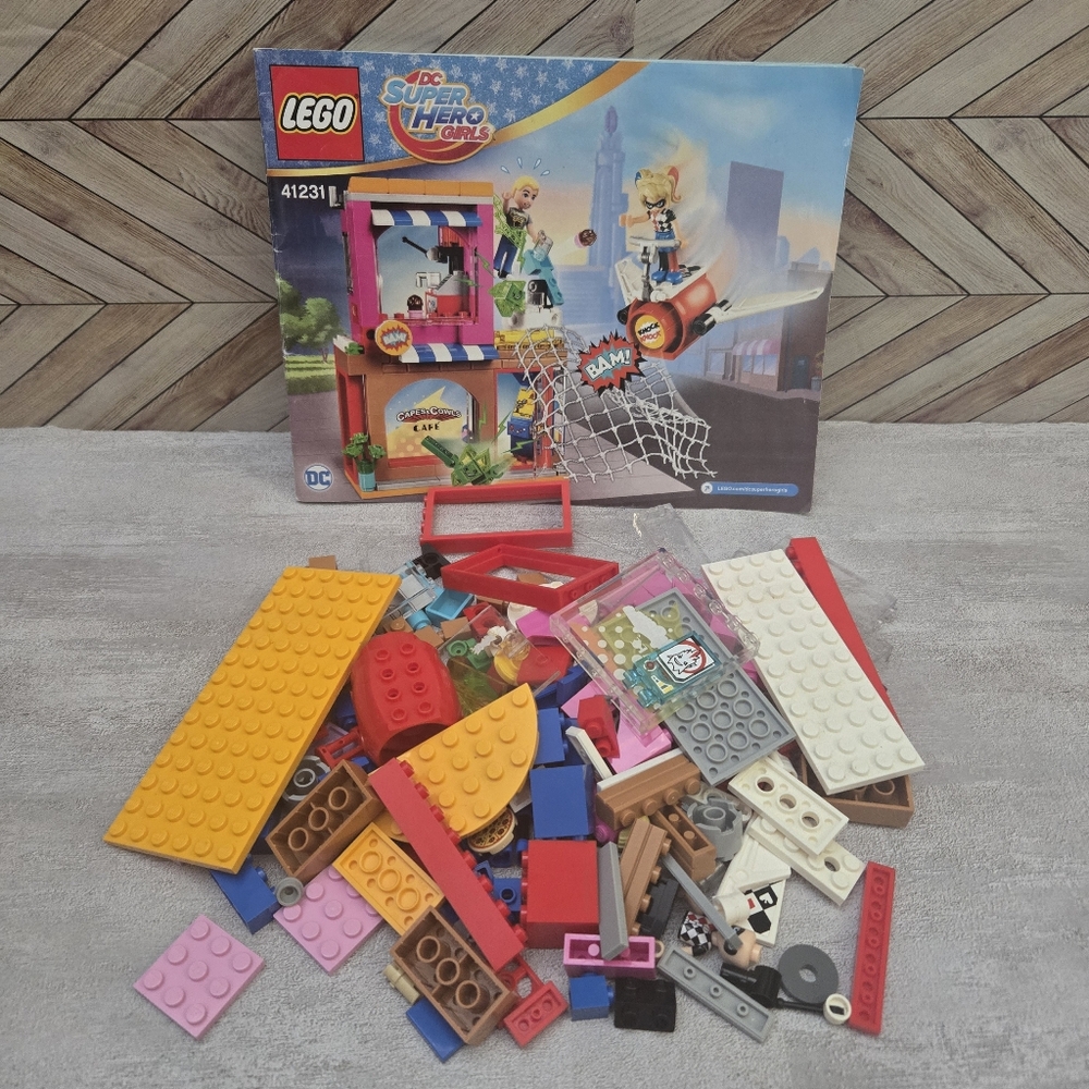 LEGO DC Super Hero Girls 41231 Harley Quinn to the Rescue Set Building Blocks - Picture 9 of 13
